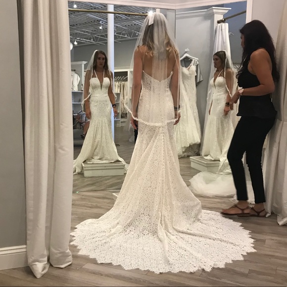 Wedding dress